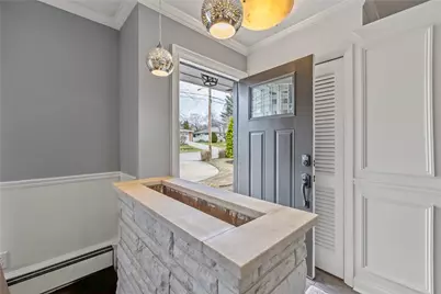 135 Meshanticut Valley Parkway, Cranston, RI 02920 - Photo 4