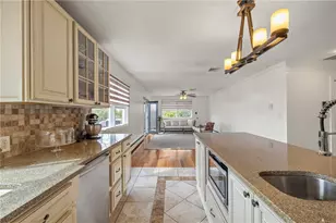 135 Meshanticut Valley Pkwy, Cranston, RI 02920 - Photo 14