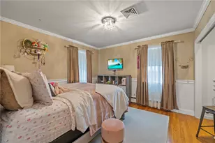 135 Meshanticut Valley Pkwy, Cranston, RI 02920 - Photo 20