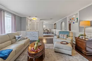 135 Meshanticut Valley Pkwy, Cranston, RI 02920 - Photo 6