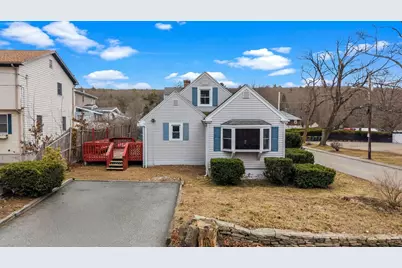 2 Whitman Street, Smithfield, RI 02917 - Photo 4