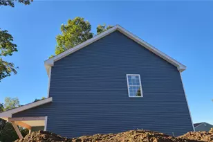 104 James St, Warwick, RI 02886 - Photo 4