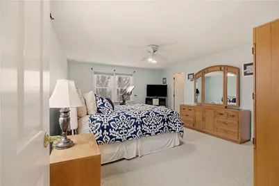 74 Arbor Drive, Providence, RI 02908 - Photo 12