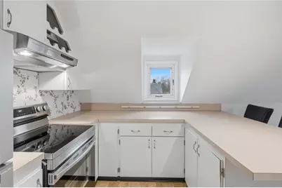 135 Columbia Avenue #3, Cranston, RI 02905 - Photo 6