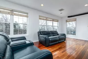 160 Suburban Pkwy, Warwick, RI 02889 - Photo 16