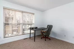 160 Suburban Pkwy, Warwick, RI 02889 - Photo 34