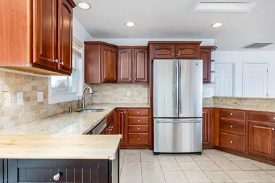160 Suburban Parkway, Warwick, RI 02889 - Photo 14