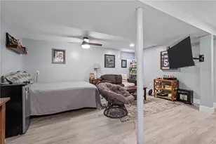 200 Mayfield Ave, Cranston, RI 02920 - Photo 28