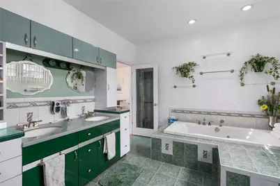 185 Legris Avenue, West Warwick, RI 02893 - Photo 20