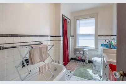 1018 Main Street, West Warwick, RI 02893 - Photo 32