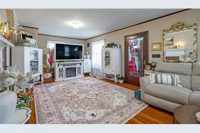 1018 Main Street, West Warwick, RI 02893 - Photo 16