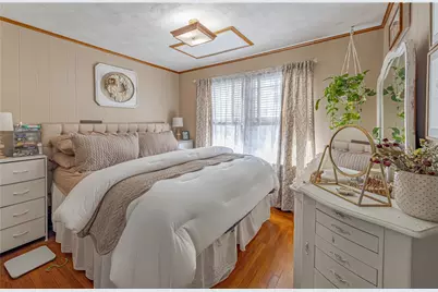 1018 Main Street, West Warwick, RI 02893 - Photo 24