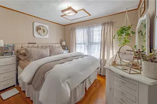 1018 Main St, West Warwick, RI 02893 - Photo 24