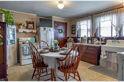 1018 Main Street, West Warwick, RI 02893 - Photo 20