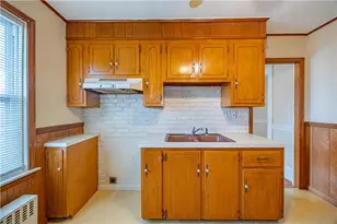 1018 Main St, West Warwick, RI 02893 - Photo 10