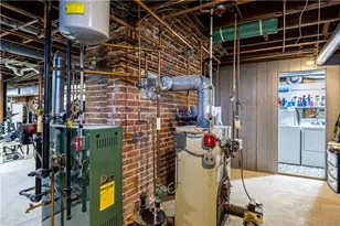 1018 Main St, West Warwick, RI 02893 - Photo 28