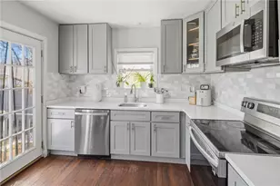 526 Post Rd, Warwick, RI 02888 - Photo 18
