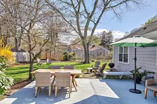 25 Belton Dr, Barrington, RI 02806 - Photo 2