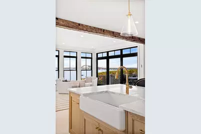 96 Washington Street, Newport, RI 02840 - Photo 10