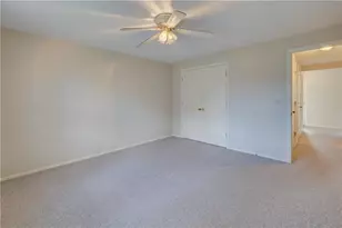 1 Hanley Farm Rd, Warren, RI 02885 - Photo 16