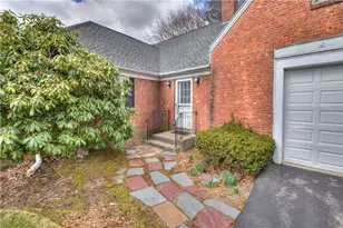 1 Hanley Farm Rd, Warren, RI 02885 - Photo 4