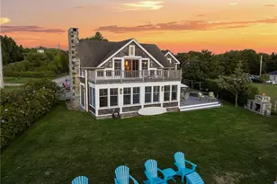 4 Hull Cove St, Jamestown, RI 02835 - Photo 10