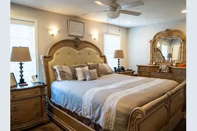 8 Lakeside Street, Providence, RI 02904 - Photo 16