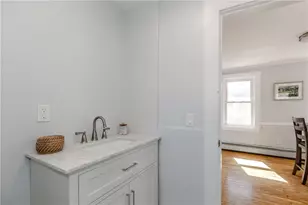 13 Earl St, West Warwick, RI 02893 - Photo 14