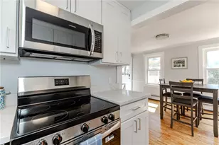 13 Earl St, West Warwick, RI 02893 - Photo 10