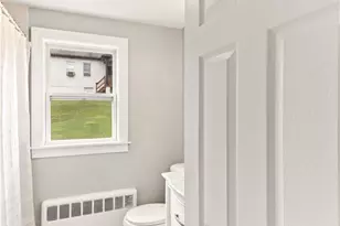 77 Rockwood Ave, Cranston, RI 02920 - Photo 10