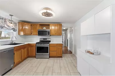 136 Missouri Drive, Warwick, RI 02886 - Photo 6