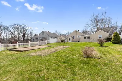 1359 Kingstown Road, South Kingstown, RI 02879 - Photo 22