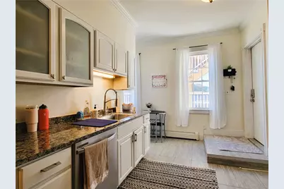 102 Broadway #2B, Newport, RI 02840 - Photo 14