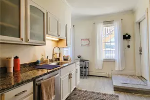 102 Broadway, Newport, RI 02840 - Photo 14