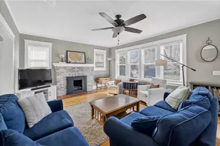 43 Longwood Ave, Providence, RI 02908 - Photo 4