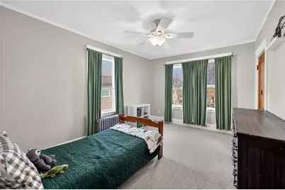 43 Longwood Avenue, Providence, RI 02908 - Photo 16