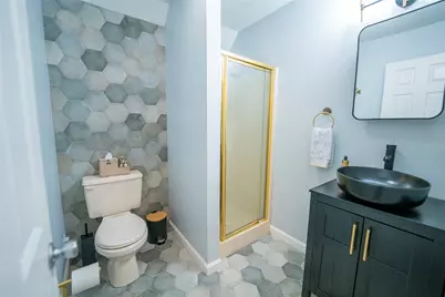 101 Scenic Drive, West Warwick, RI 02893 - Photo 12