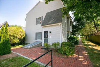364 Bellevue Avenue #5A, Newport, RI 02840 - Photo 2