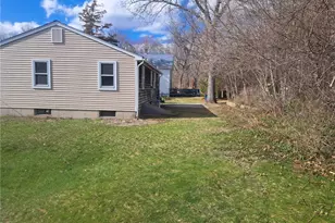 82 Valley Ave, Warwick, RI 02886 - Photo 2