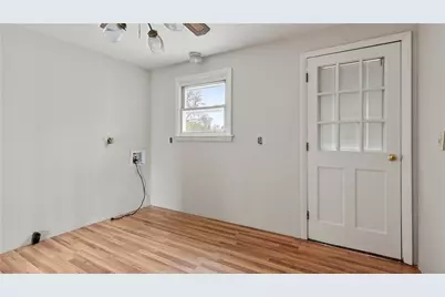 32 Milburn Road, East Providence, RI 02914 - Photo 14