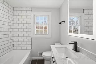 141 Hilton Rd, Warwick, RI 02889 - Photo 16