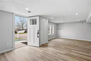 141 Hilton Rd, Warwick, RI 02889 - Photo 26