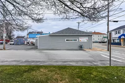 77 Main Road, Tiverton, RI 02878 - Photo 4
