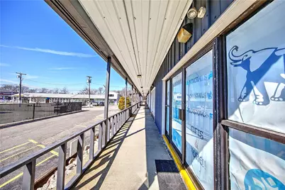 628 Metacom Avenue, Warren, RI 02885 - Photo 8