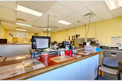 628 Metacom Avenue, Warren, RI 02885 - Photo 22