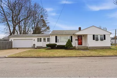 5 State Street, Pawtucket, RI 02861 - Photo 1