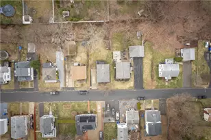 37 Austin Ave, East Providence, RI 02914 - Photo 18