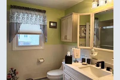 53 Bicentennial Way, North Providence, RI 02911 - Photo 6