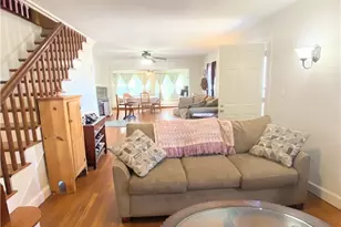 128 Fern St, Warwick, RI 02889 - Photo 2