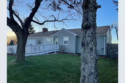 9 Wilson Road, Middletown, RI 02842 - Photo 2